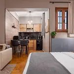 Leonidas By Gm Luxury Apartament *