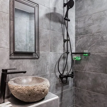 Apartament Leonidas By Gm Luxury Kalawrita